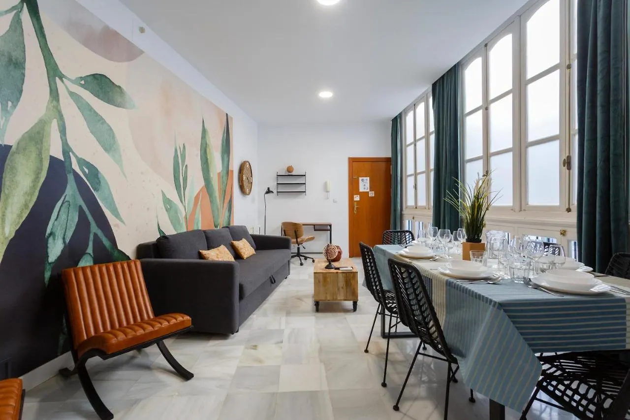 Serenissima Apartment By Cadiz4Rentals